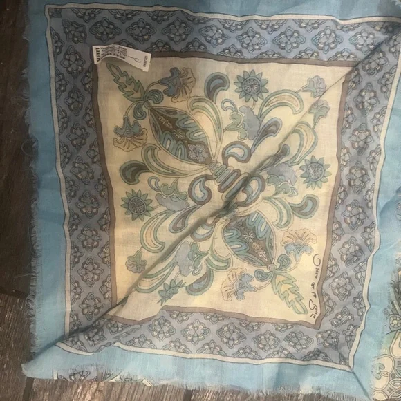 Vintage wool scarf - Picture 2 of 4